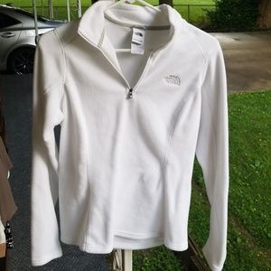 Northface fleece pullover. Nwot. Size small